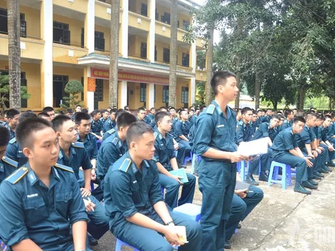 Điểm chuẩn Học viện Phòng không - Không quân 3 năm qua biến động ra sao?