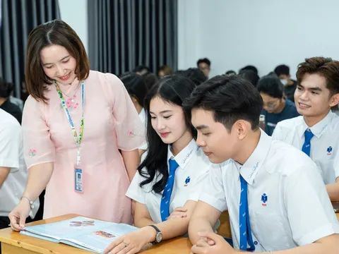 Đề xuất xếp lương nhân sự hỗ trợ đại học theo vị trí việc làm