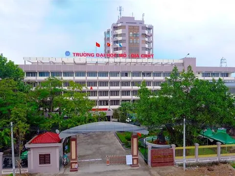 Điểm chuẩn Đại học Mỏ - Địa chất 3 năm: Nhóm ngành công nghệ tiếp tục dẫn đầu