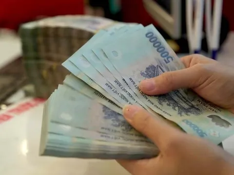 Đề xuất tăng lương tối thiểu từ năm 2027: Người lao động và doanh nghiệp cùng chờ chính sách mới