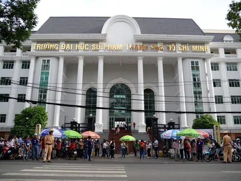 Điểm chuẩn gần 30, thủ khoa vẫn khó vào Đại học Sư phạm TP.HCM