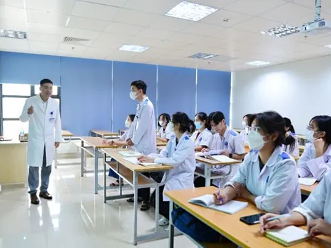 Điểm chuẩn Y khoa 2026 chênh gần 8 điểm giữa các trường