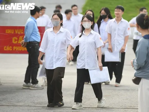 Thi lại tốt nghiệp THPT: 326 thí sinh Chuyên Tuyên Quang chờ điểm mới