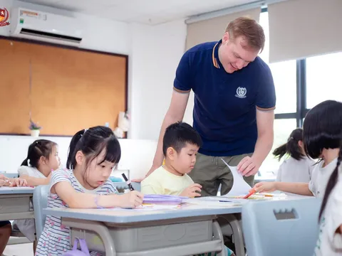 Dự thảo mới về ngoại ngữ, học sinh có thể học tiếng Anh từ lớp 1