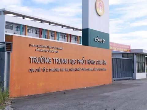 ĐH Y Hà Nội đưa thí sinh Chuyên Tuyên Quang trở lại xét tuyển đại học
