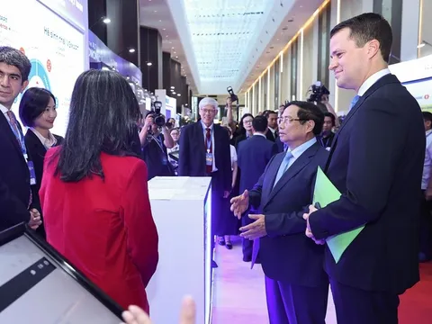 Việt Nam tập trung triển khai các giải pháp: Thể chế thông thoáng, quản trị và nhân lực thông minh