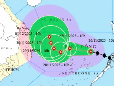 Công điện yêu cầu triển khai các biện pháp cần thiết cao nhất để phòng, tránh, ứng phó bão số 15