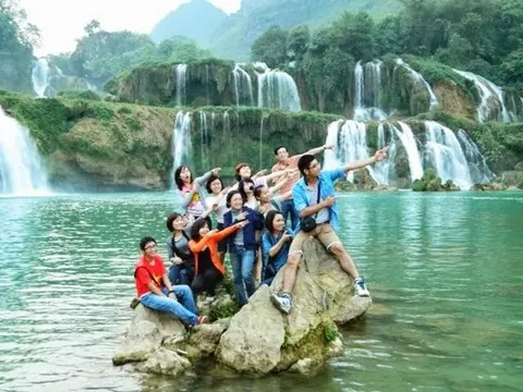 Những bất cập trong thủ tục và quy định hiện hành được doanh nghiệp du lịch kiến nghị là gì?