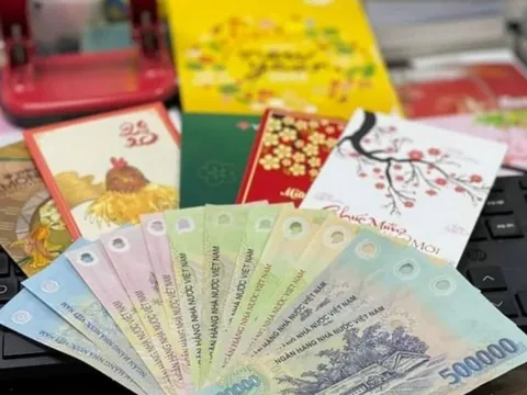 Làm việc theo chế độ hợp đồng có được hưởng tiền thưởng