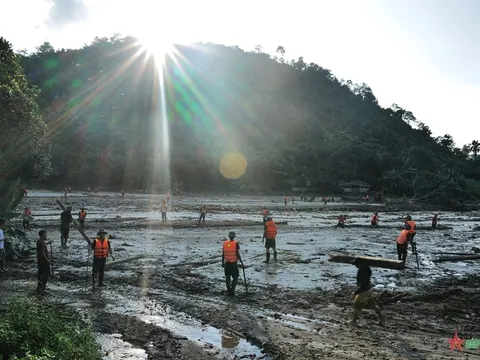 'Dân sự hóa' Quân đội - mũi tên độc trong chiến lược 'diễn biến hòa bình': Giải pháp làm thất bại mưu đồ