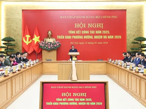 Thực hiện hiệu quả tầm nhìn chiến lược, tự chủ chiến lược, mục tiêu chiến lược