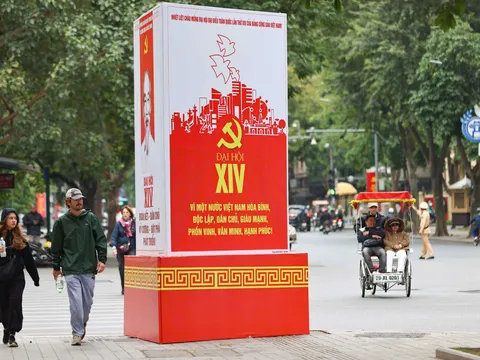 Bạn bè, du khách quốc tế ấn tượng với Đại hội XIV của Đảng