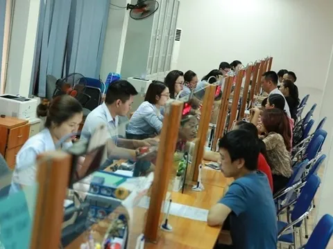 Cơ quan nào có thẩm quyền sắp xếp vị trí việc làm tại UBND xã?