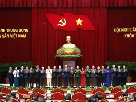 Phân công Ủy viên Bộ Chính trị khoá XIV tham gia Ban Bí thư khoá XIV