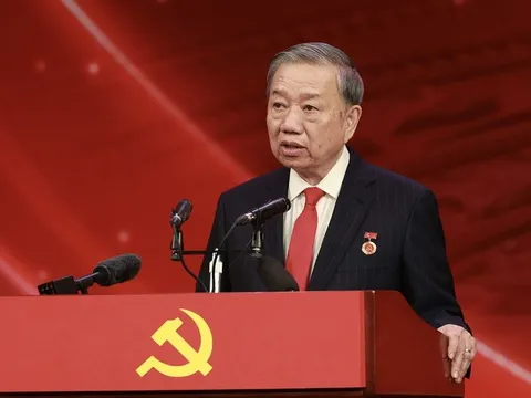 Tổng Bí thư Tô Lâm phát biểu tại lễ Tuyên dương Bí thư chi bộ xuất sắc và trao giải Búa liềm Vàng lần thứ X