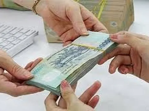 Cán bộ cử đi tăng cường ở cơ sở được hưởng chế độ gì?