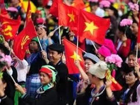 Nhận diện và đấu tranh với quan điểm sai trái, thù địch chống phá trên lĩnh vực văn hóa, con người