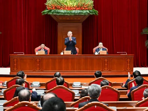 Tổng Bí thư gặp mặt thành viên các Tiểu ban chuẩn bị Đại hội XIV của Đảng và Ban Chỉ đạo Tổng kết 40 năm đổi mới