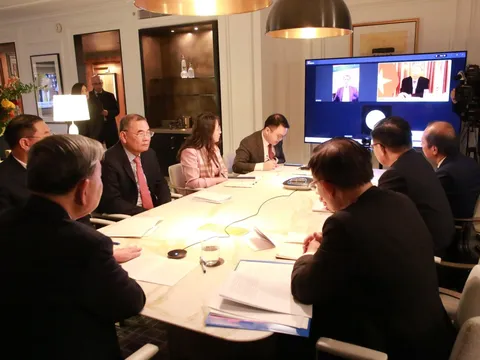 Tổng Bí thư Tô Lâm điện đàm với Thượng nghị sỹ Mỹ Steve Daines và Bill Hagerty