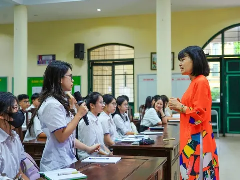 Tiêu chuẩn, điều kiện chuyển công tác đối với giáo viên theo quy định nào?