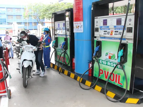 Sử dụng Quỹ bình ổn giá xăng dầu, không để thiếu năng lượng trong mọi hoàn cảnh