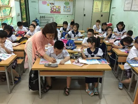 Căn cứ nào, giáo viên chủ nhiệm được giảm 4 tiết dạy/tuần?