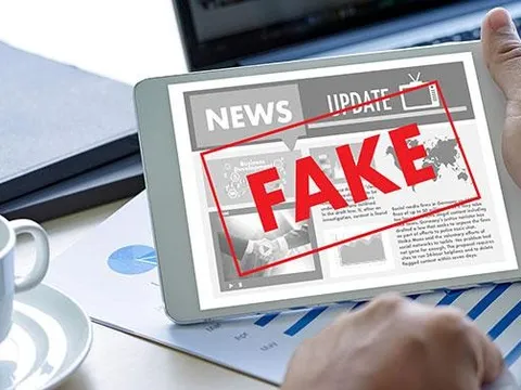 Cạm bẫy tin giả