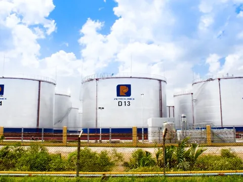 Không để thiếu nguồn cung xăng dầu, khẩn trương xây dựng kho dự trữ chiến lược