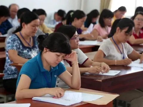 Xét thăng hạng giảng viên theo căn cứ nào?