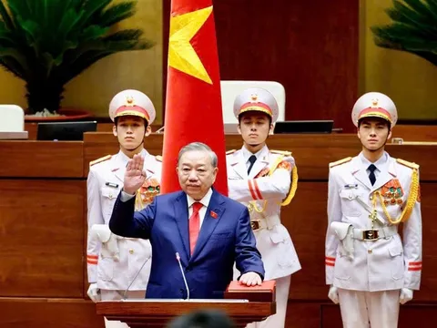 Đại biểu Quốc hội trao đổi về nhất thể hóa chức danh Tổng Bí thư, Chủ tịch nước