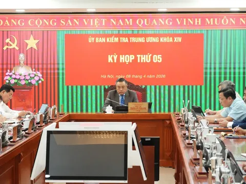 Khai trừ ra khỏi Đảng các đồng chí Lại Xuân Thanh, Nguyễn Tiến Việt 