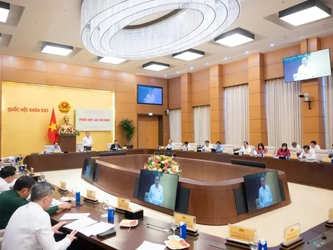 Hoàn thiện thể chế, tổng rà soát hệ thống pháp luật để mở đường cho tăng trưởng hai con số