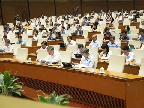 Hôm nay, Quốc hội thảo luận 4 dự án luật và 1 Nghị quyết