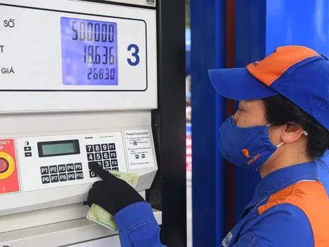 Đại biểu Quốc hội đồng thuận việc ban hành Nghị quyết giảm thuế xăng dầu, nhiên liệu bay