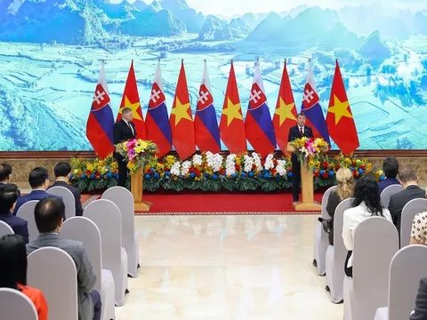 Hai Thủ tướng nhất trí nâng cấp quan hệ Việt Nam – Slovakia lên Đối tác chiến lược