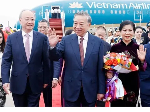 Tổng Bí thư, Chủ tịch nước Tô Lâm và Phu nhân đến Bắc Kinh bắt đầu thăm cấp Nhà nước Trung Quốc