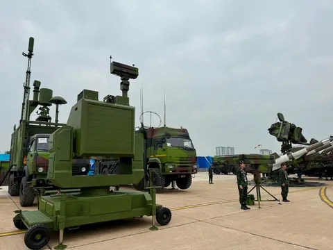 Không thể đánh tráo khái niệm hiện đại hóa Quân đội với chạy đua vũ trang