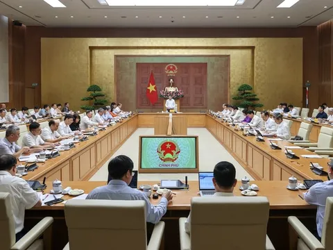 Đổi mới tư duy xây dựng và thi hành pháp luật đáp ứng yêu cầu tăng trưởng 2 con số bền vững