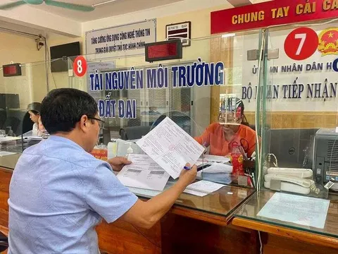 Thủ tướng yêu cầu tiếp tục cắt giảm, đơn giản hóa 4 nhóm thủ tục hành chính