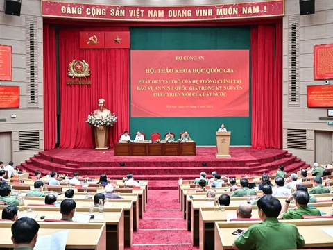 Thường trực Ban Bí thư dự hội thảo về bảo vệ an ninh quốc gia trong kỷ nguyên phát triển mới của đất nước