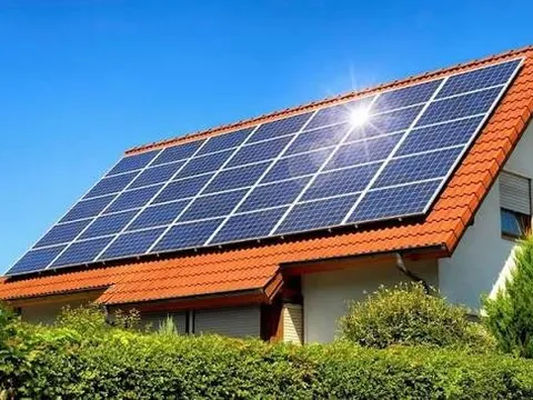 Nâng tỷ lệ sản lượng điện mặt trời mái nhà dư được phép bán lên tới 50%