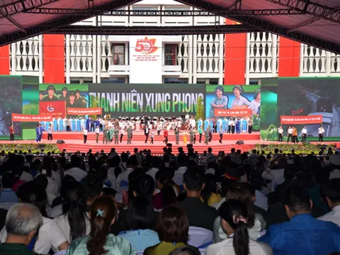 Tổng Bí thư, Chủ tịch nước dự lễ kỷ niệm 50 năm Ngày thành phố Sài Gòn-Gia Định mang tên Chủ tịch Hồ Chí Minh