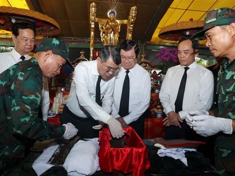 Thủ tướng Lê Minh Hưng: Bằng mọi giá, phải nỗ lực, quyết tâm cao nhất để tìm kiếm, quy tập và xác định danh tính hài cốt liệt sĩ