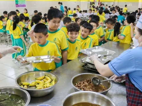 Phó Thủ tướng Phạm Thị Thanh Trà: An toàn thực phẩm tại trường học cần siết chặt và xử lý vi phạm không có vùng cấm