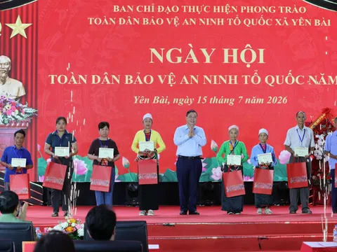 Phó Thủ tướng Thường trực Phạm Gia Túc dự Ngày hội Toàn dân bảo vệ an ninh Tổ quốc năm 2026 tại xã Yên Bài