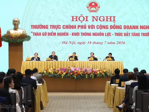 Thủ tướng Lê Minh Hưng: Nếu có vấn đề gì khen Chính phủ thì để dịp khác