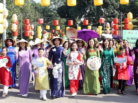 Đẩy nhanh việc lập hồ sơ, đưa áo dài Việt Nam trở thành di sản văn hóa được UNESCO ghi danh