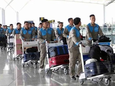 Đại biểu Quốc hội: Cân bằng nhu cầu nhân lực trong nước và quốc tế, bổ sung chính sách cho vùng đặc thù