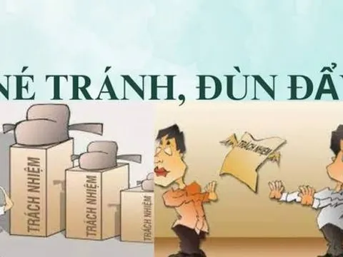 Phòng, chống "tự diễn biến, tự chuyển hóa': Cán bộ, đảng viên tránh việc khó - biểu hiện của 'khôn lỏi công vụ'