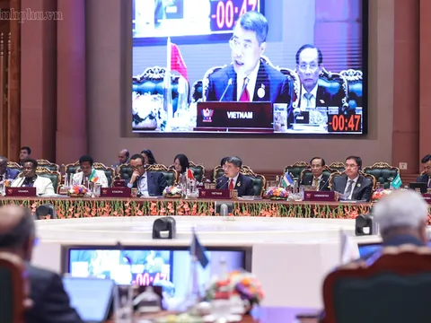 Thủ tướng Lê Minh Hưng đề xuất ba định hướng lớn tại Hội nghị thượng đỉnh BRICS lần thứ 18